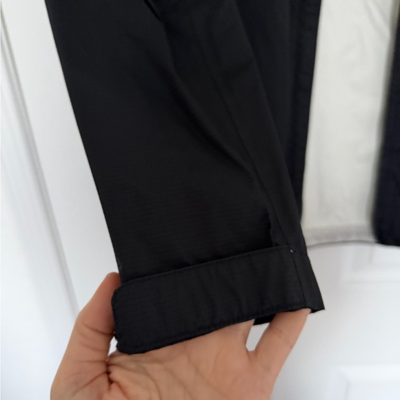 Patagonia Black Women's Windbreaker & Rain Jacket - Picture 4 of 7